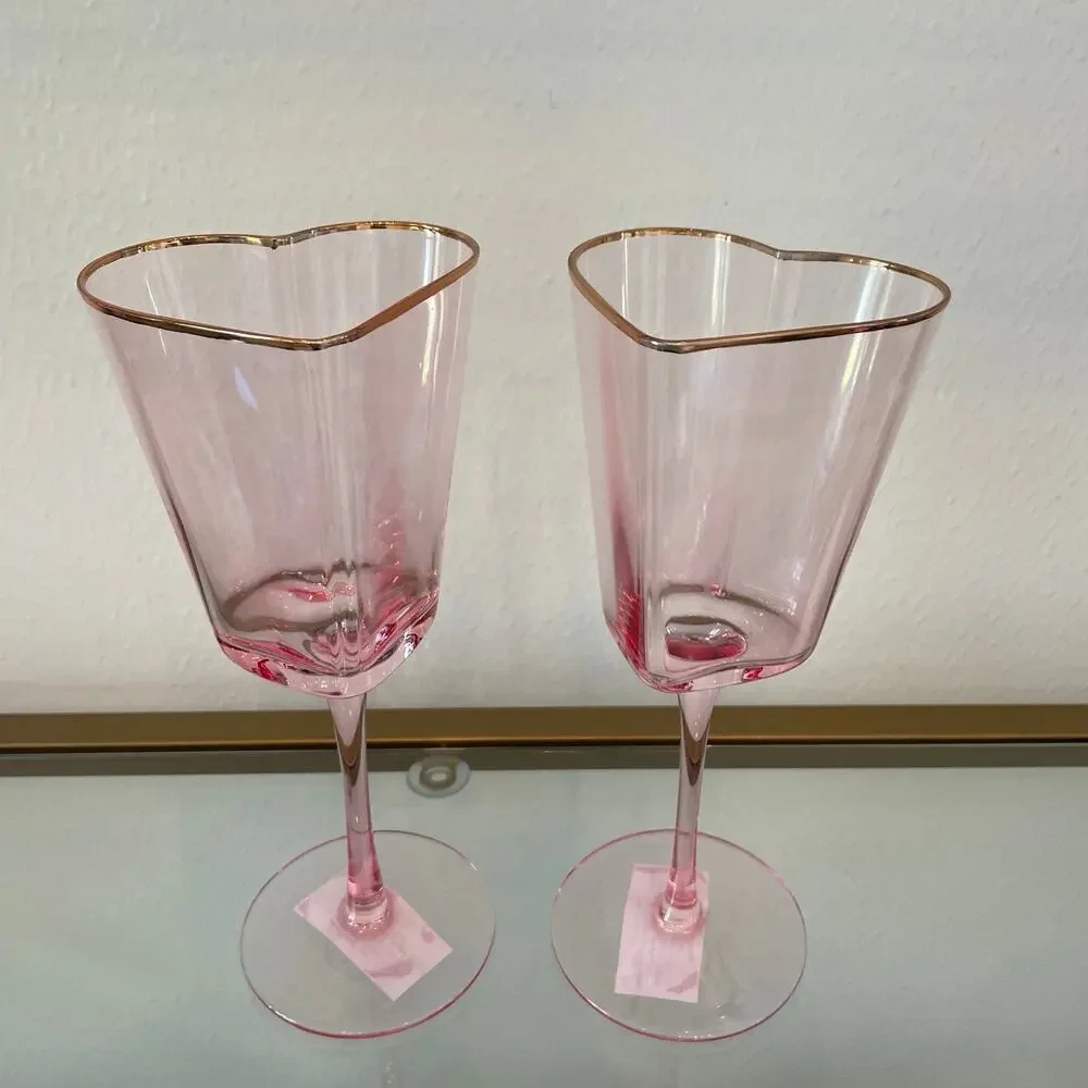 Pink Heart Shaped Wine Glasses with Gold Rim Valentines Day Set of 2 NEW